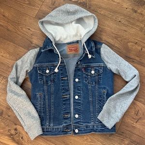 Levi’s hybrid jacket